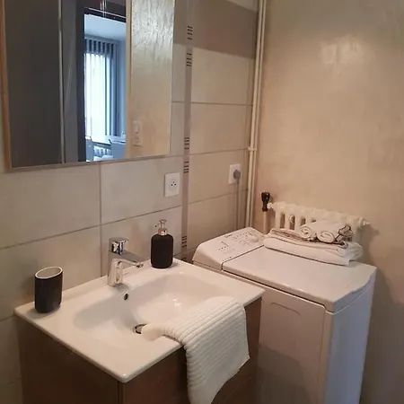 Apartment F2, Quartier Jeanne D'arc Vichy
